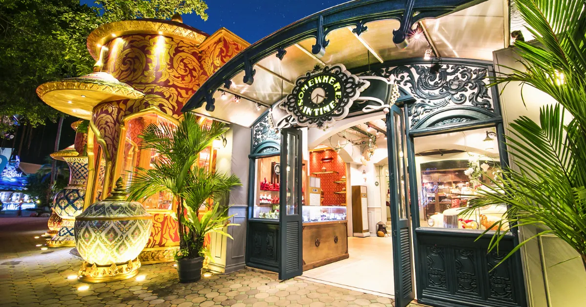 Phuket Fantasea souvenir shop